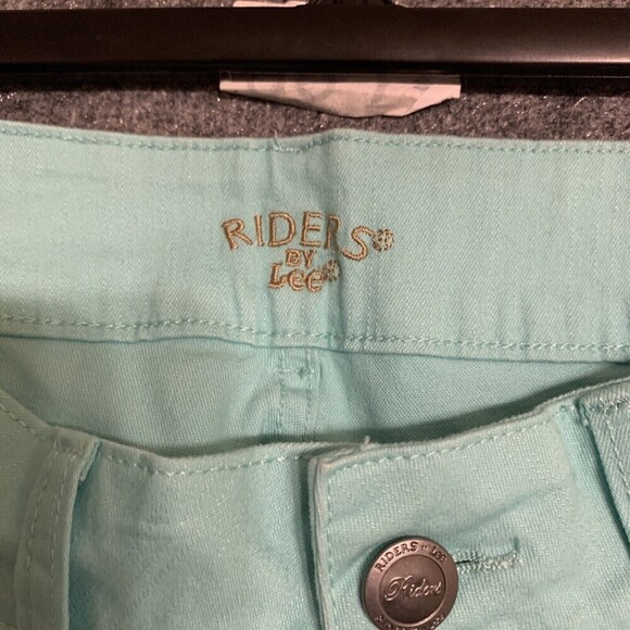 Riders By Lee Women’s Size 6 Cropped Pants Stretch - Picture 2 of 7